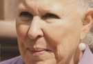News: Recognize Her?: Legendary Entertainer Turns 80, Almost Unrecognizable in Rare Paparazzi Photo!